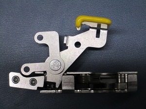 Wheeled Coach Rotary Latch w/ Yellow release (Side Entry), RH
