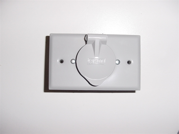 15A, 125V Shoreline w/ Cover